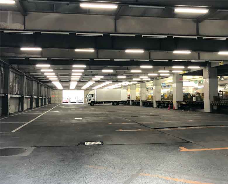 image of industrial or warehouse lighting for electrician